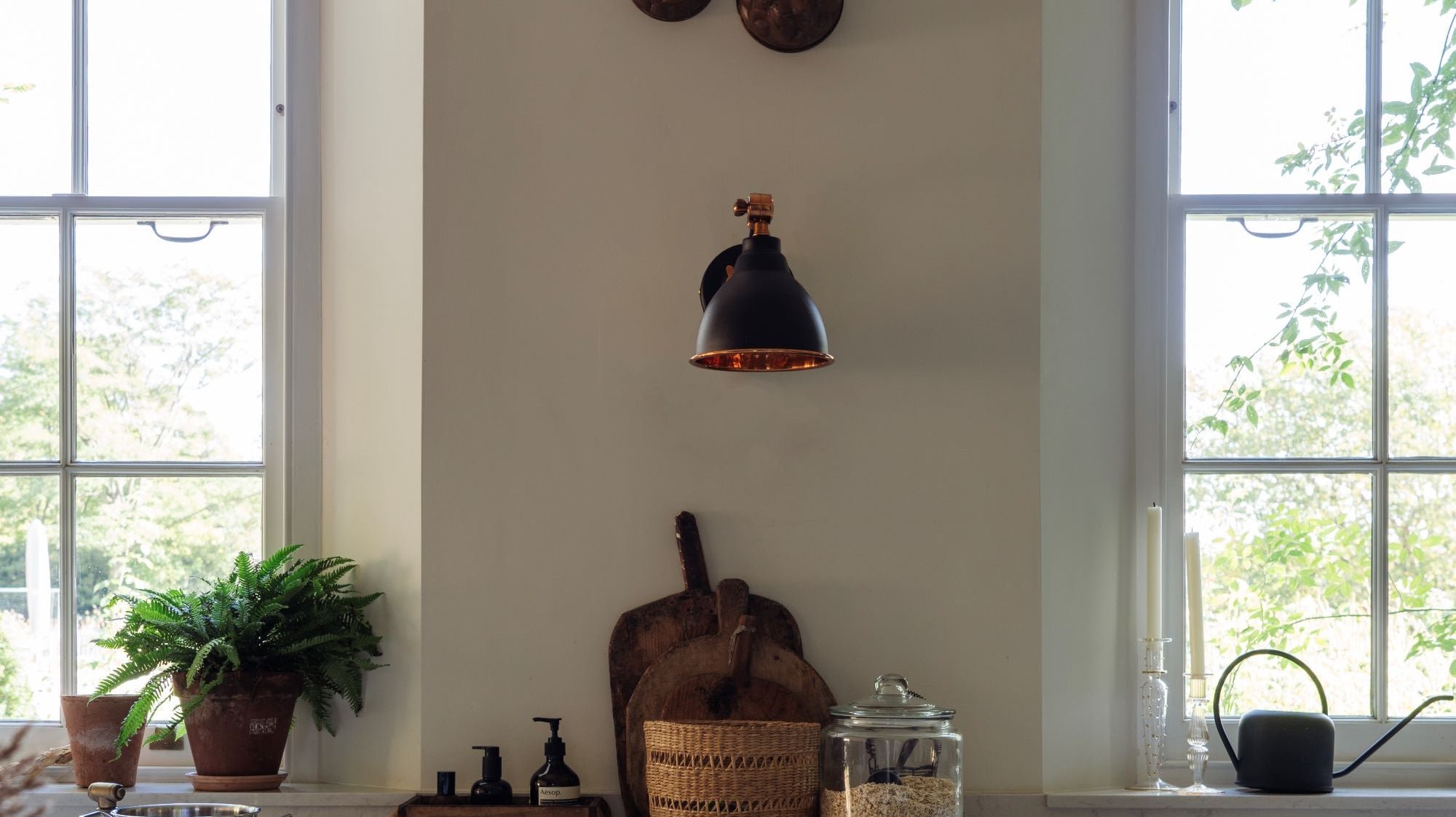 A Guide to Choosing Wall Lights