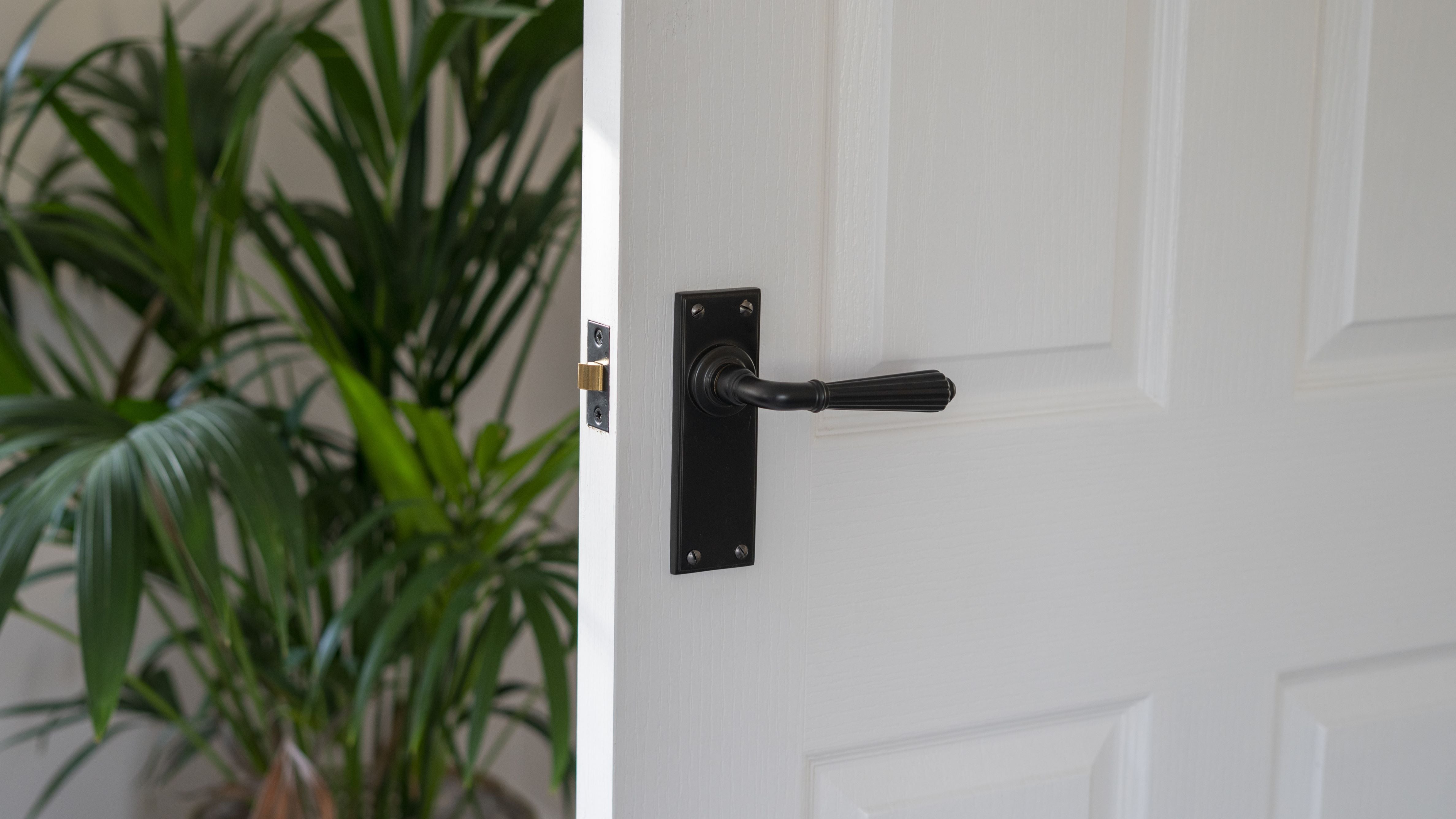 How to Fit a Mortice Latch