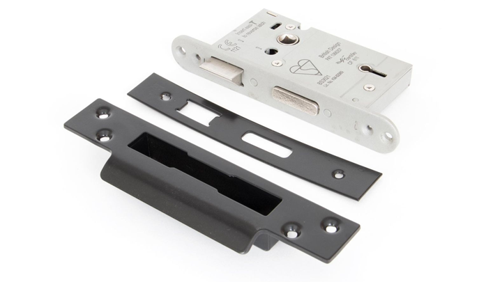 Heavy Duty Sash Locks for Unsprung Lever Handles – Hand Forged
