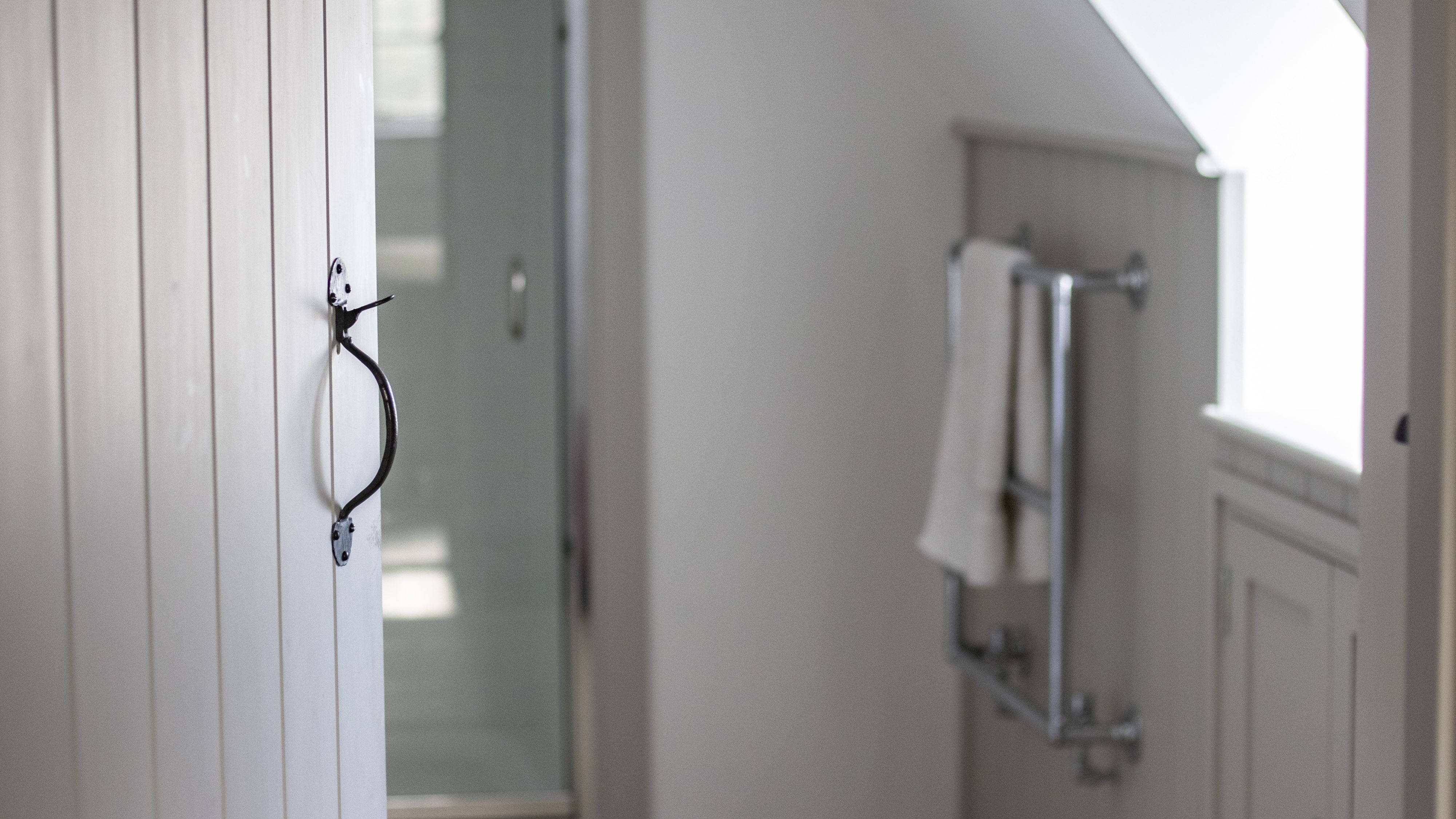 How to Fit a Thumblatch