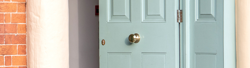 Centre Door Knobs