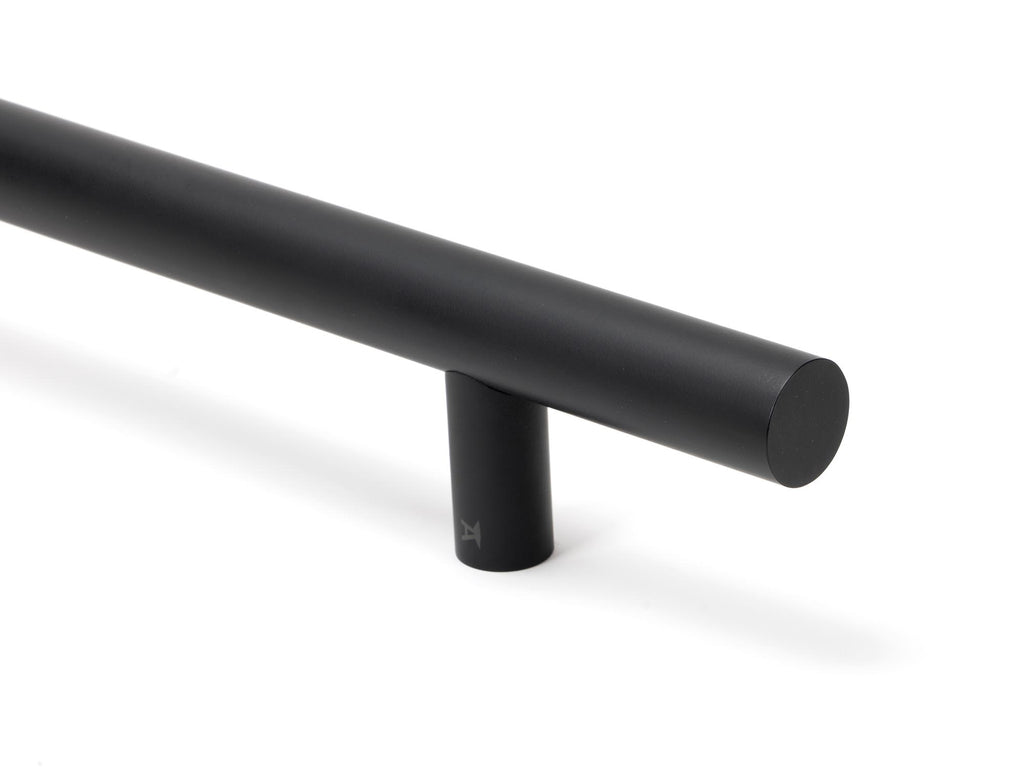 White background image of From The Anvil's Matt Black T Bar Handle B2B Fix 32mm dia | From The Anvil