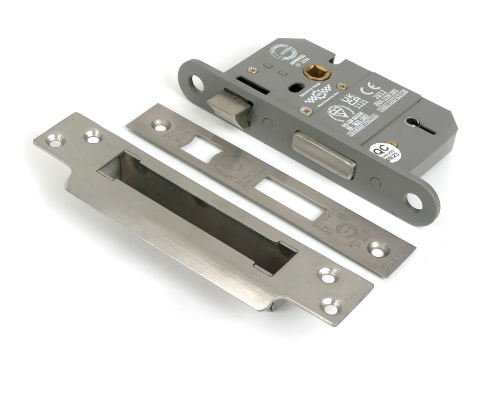 White background image of From The Anvil's Satin Chrome 2½" 5 Lever BS Sash Lock