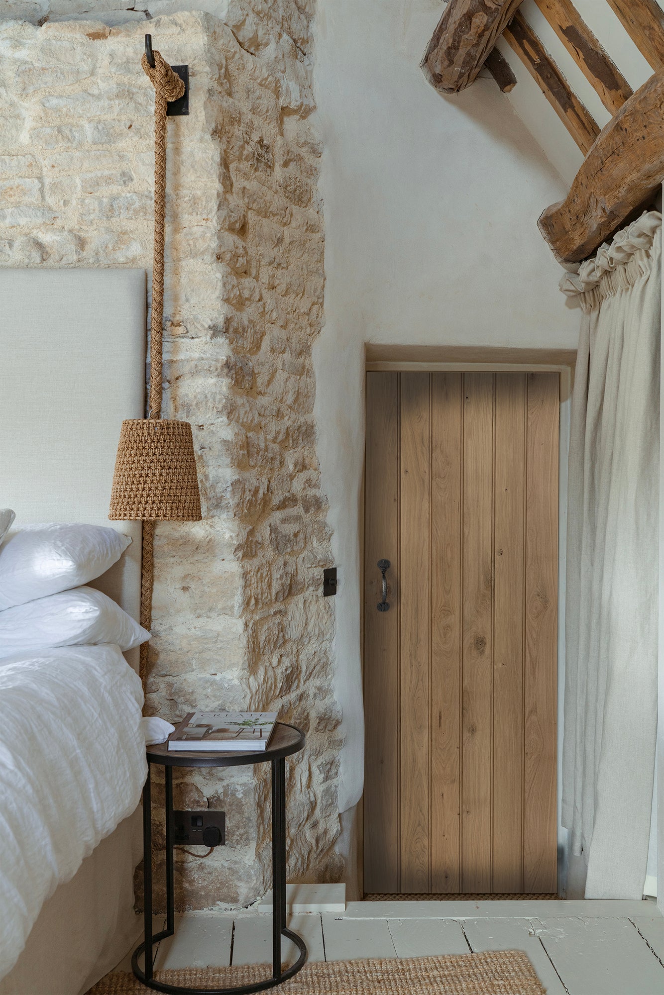 Hand Finished Plank Ledge & Brace Oak Door
